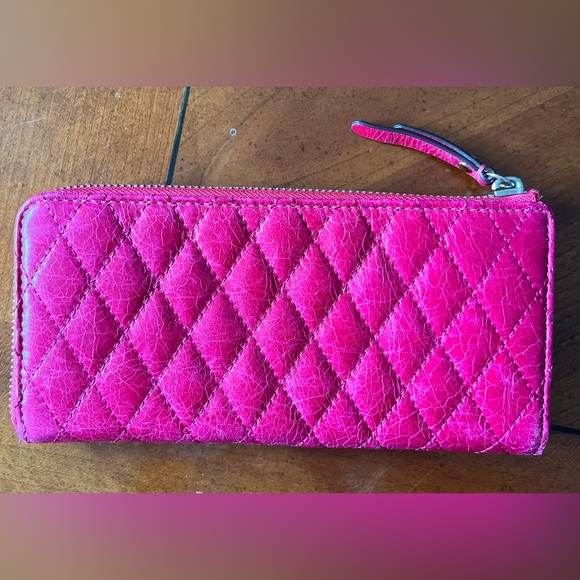 COACH | Fushcia Pink Coach Wallet | Quilted Slim Zip Coach Wallet - Picture 2 of 14